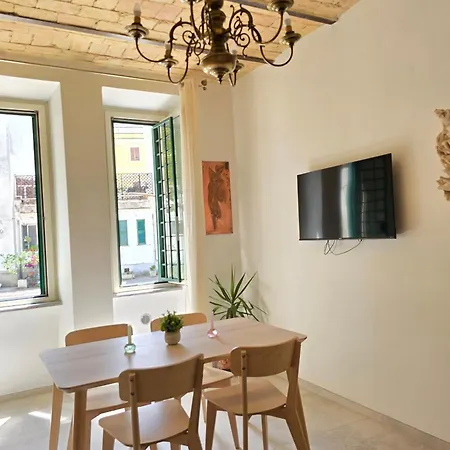 Apartment Testaccio Charme *